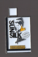 Pin's Soin - Sunsilk Shampooing Nourrissant - Perfume