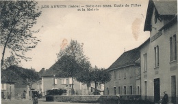 ( CPA 38 )  LES ABRETS  /  Salle Des Fêtes . École Des Filles Et La Mairie  - - Les Abrets