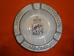 Cendrier En Céramique - Hôtel Continental München - Ashtrays