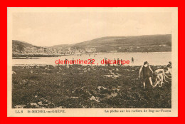 --saint Michel En Greve  La Peche Sur Les Rochers De Beg-an-fourn - Saint-Michel-en-Grève