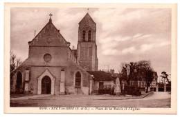 CPA Sucy En Brie 94 - Place De La Mairie Et L'église - Sucy En Brie