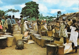 Images Du Gabon - Marché D'arachides Dans La N'Gounié - Gabón