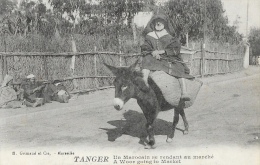 Tanger - Un Marocain Se Rendant Au Marché - Edition Grimaud Et Cie - Carte Non Circulée - Tanger