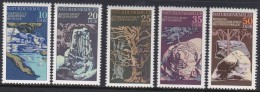 German Democratic Republic 1977 Monuments MNH - Autres & Non Classés