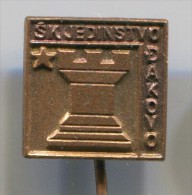 CHESS / AJEDREZ / SCHACH - Jedinstvo, Djakovo, Croatia, Vintage Pin, Badge - Jeux