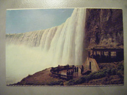 Plaza Below Horseshoe Falls Niagara Falls Ontario Canada - Cataratas Del Niágara