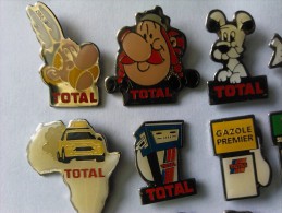 Lot Pins  Total, Station Service, Huile Elf, Astérix - Lotti