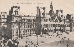 PARIS (4ème Arrondissement) - L'Hôtel De Ville - Très Animée - Paris (04)