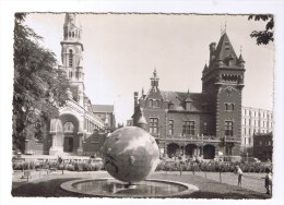 LA  MADELEINE  L'Hôtel De Ville Et L'Eglise Vus Du Parc - La Madeleine