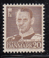 Denmark MH Scott #320 20o Frederik IX, Light Brown Type III - Neufs