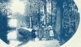 Carte Postale - BASSENGE - Enfants Revenant De L'école - CPA  // - Bassenge