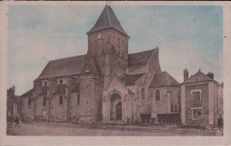 St-VRAIN L'Eglise Et Le Monument Aux Morts Grande Guerre 1914-1918 - Saint Vrain