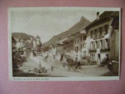 CP  SUISSE - GRUYERES - LA RUE ET LA DENT DE BROC - ECRITE EN 1934 - Broc