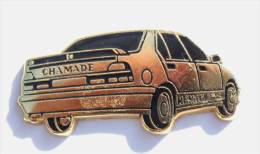 Pin's Doré RENAULT 19 CHAMADE - Zamac - Arthus Bertrand - D1226 - Arthus Bertrand