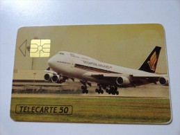 VERY RARE :BLANC DANS EXTÉRIEUR  DROIT ET BAS !!!!!!!!!!!SINGAPORE AIRLINES (USED CARD)  ISSUE 1000 - Errors And Oddities