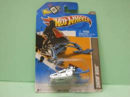 SNOW RIDE Scooter Des Neiges - HW Code Cars 2012 - HOTWHEELS Hot Wheels Mattel 1/64 US Blister - HotWheels