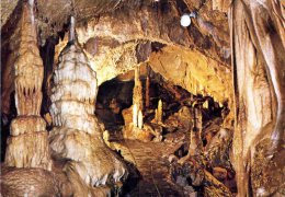 Attendorn - Tropfsteinhöhle  Arkadengang 2 - Attendorn