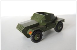 Dinky-toys : Scout-Car  N°673 - Dinky