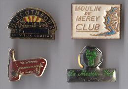 LOT DE 4 PIN´S CLUB DISCOTHEQUE - Sets