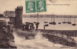 56 PLOEMEUR  LOMENER  - Un Coup De Mer Sur La Jetée - Plömeur