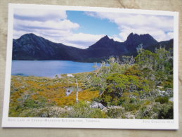 Australia - Dove Lake Im Cradle Mountain National  Park  - Tasmania - German Postcard  Photo  Christian Heeb  D120956 - Andere & Zonder Classificatie