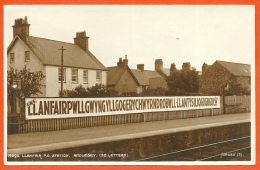 CPSM Postcard LLANFAIR P. G. Station - ANGLESEY ** GARE Ferroviaire - Anglesey