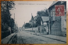 76 : Yerville - Le Haut Du Bourg - Animée : Petite Animation - (n°2950) - Yerville