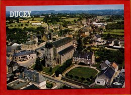 * DUCEY - Le Centre Et L'église. Vue Aérienne - Ducey