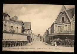 CPA 76 MONTIVILLIERS La Rue P.CASIMIR PERIER  , CAFÉ FRANÇAIS - Montivilliers