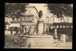 CPA 76 MONTIVILLIERS La FONTAINE XV Siècle , TRAMWAY Ligne LE HAVRE GRAVILLE HARFLEUR  , BOUTIQUE J.CHAMPEL ACHAT D'OR A - Montivilliers