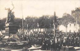 Quimper      29    Carte Photo  Inauguration Monument  (localisée Par Un Delcampeur. Merci.) - Quimper