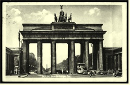 Berlin  -  Brandenburger  Tor  -  Ansichtskarte  Ca.1940    (3834) - Brandenburger Deur