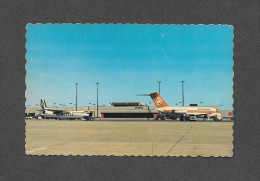 QUÉBEC - STE FOY - AÉROGARE QUÉBEC AIR TERMINAL - AIRPORT - AVIONS - PHOTO R.V. - Québec - Sainte-Foy-Sillery