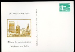 DDR PP18 B2/005 Privat-Postkarte 40 J. MAGISTRAT Berlin 1988  NGK 3,00 € - Cartes Postales Privées - Neuves