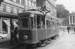 ROMA Cartolina Foto Di Un TRAMWAY Motrice N°2077, Linea 1 Dir. P.P. Milvio - P. Flaminio. - Transports