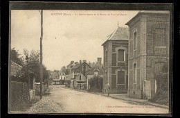 CPA 27 ROUTOT La GENDARMERIE Et La Route De Pont Audemer - Routot