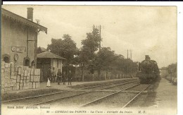 CPA  CUBZAC-LES-PONTS La Gare, Arrivée Du Train 11065 - Autres Communes