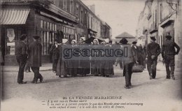 Rare – 85 - Vendée - Challans – Rue Gobin Animée (coiffes) - Challans