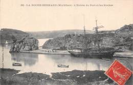 La Roche-Bernard    56      L'Entrée Du Port Et Les Roches  (Voilier A Quai) - La Roche-Bernard