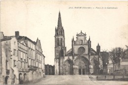 BAZAS - 33 - Place De La Cathédrale - - ENCH - - Bazas