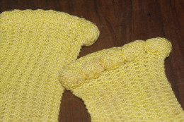 GANTS RETRO VINTAGE FEMME CROCHET JAUNE 23 Cms - 1900-1940