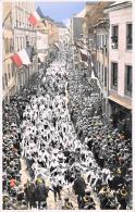 Luxembourg     Echternach     Procession Dansante (drapeaux En Couleur) - Echternach