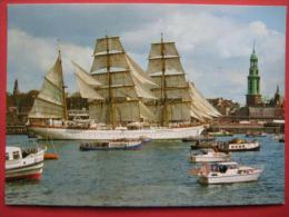 Hamburg - Hafen / Marine Schul Schiff Gorch Fock - Mitte