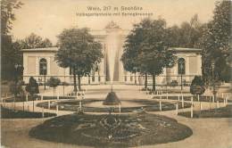 WELS, 317 M Seehöhe, Volksgartenhalle Mit Springbrunnen - Wels