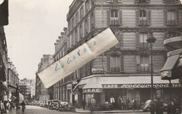 PARIS - Rue De Clichy Et Rue D'Athènes ( Café-Tabac HOLLYWOOD ) - District 09