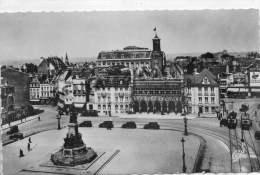 02 - ST SAINT QUENTIN - LA GRAND PLACE ET L' HOTEL DE VILLE   ANNEXE - Saint Quentin