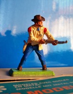 1 PERSONNAGE NEUF COW-BOY BRITAINS LTD DEETAIL MODELE AVEC SOCLE EN METAL ANNEE 1971 MADE IN ENGLAND DISMOUNTED INDIANS - Giocattoli Antichi