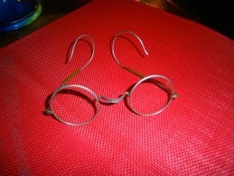 ANCIENNE LUNETTE RONDE HOMME - Glasses