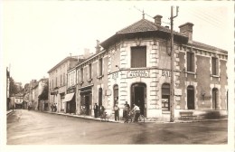 17 Montendre La Grand'rue Bar Tabacs Buvette Animation  Photo H. Trouvé - Montendre