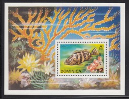 Dominica MNH Scott #426a Souvenir Sheet $2 Grouper - Dominica (1978-...)